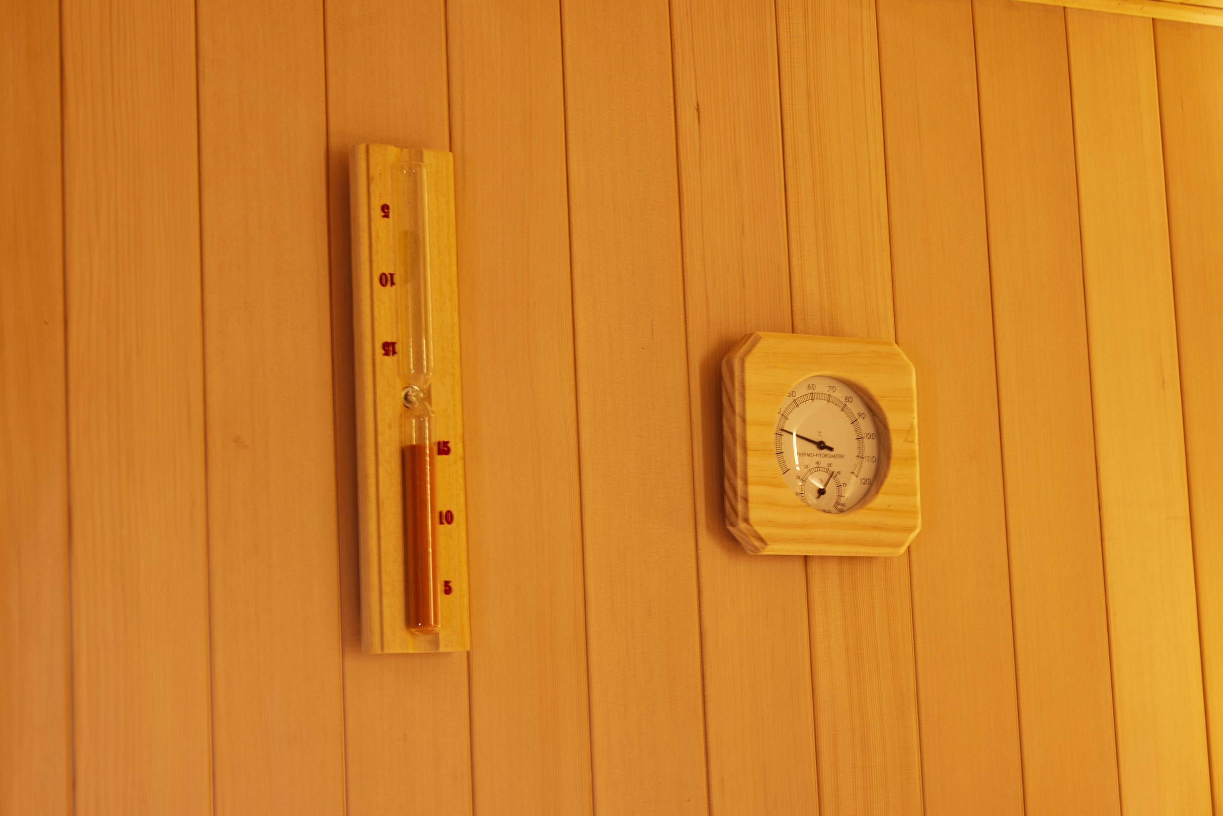 Lucent Nova 4 Person Hybrid Sauna