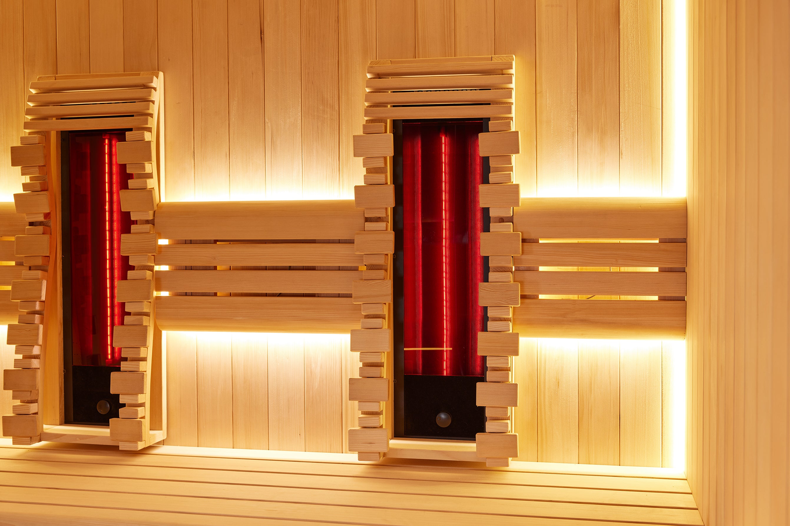 Lucent Nova 4 Person Hybrid Sauna